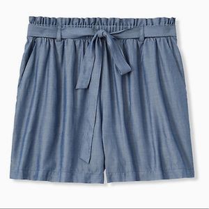 SELF TIE PAPERBAG WAIST MID SHORT - CHAMBRAY BLUE